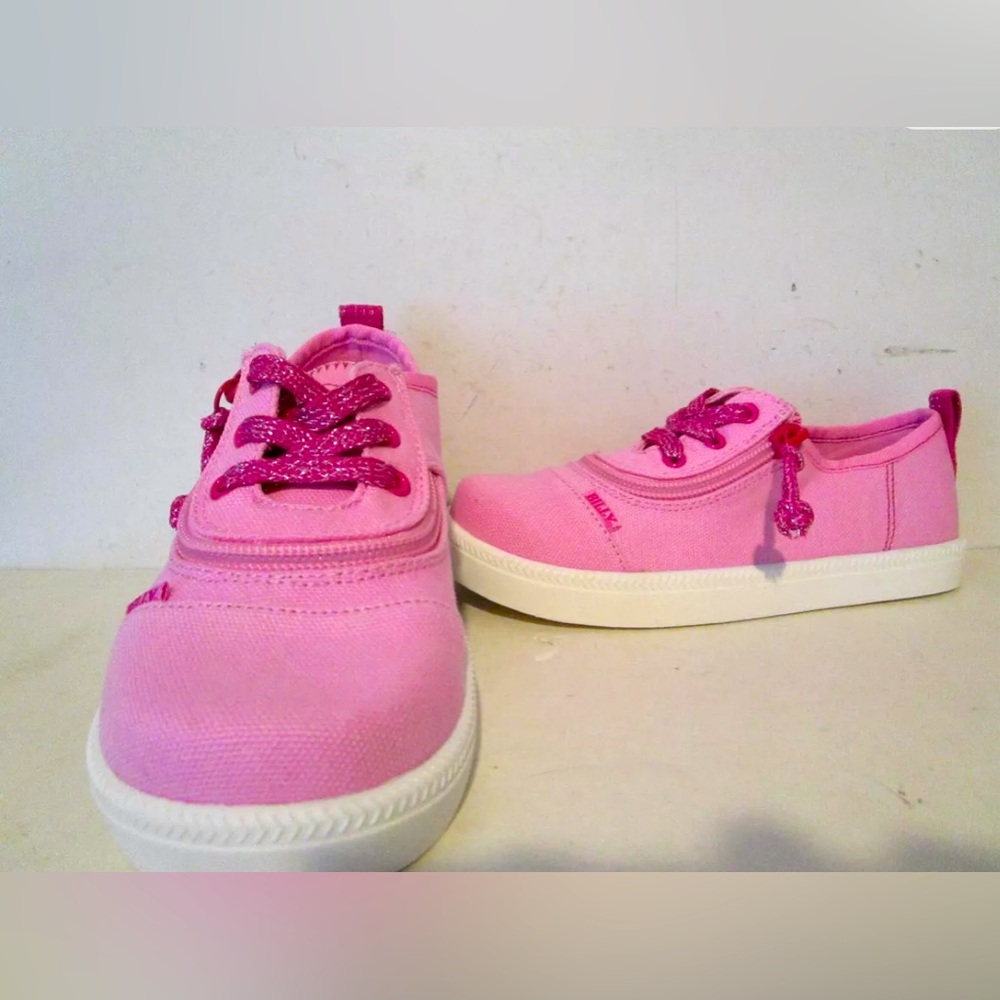 BILLY Footwear Harbor Essential Low Top Brand New without Box